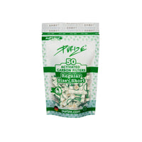 Kuva PURIZE® 9mm lyhyiden aktiivihiilisuodattimien 50 kappaleen pakkauksesta. Pakkauksessa on vaaleankeltainen etiketti, jossa näkyy PURIZE-logo ja tuotteen tiedot. Suodattimet ovat valkoisia, keraamisilla päädyillä ja näkyvästi lyhyempiä kuin perinteiset suodattimet.