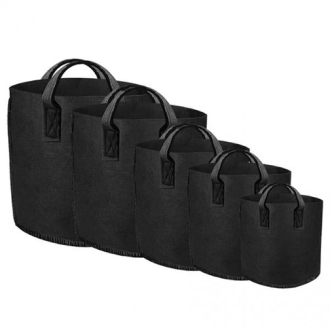 Musta, kestävä ja hengittävä 8 litran kangasruukku, jossa vihreä kasvi kasvaa voimakkaasti, edistäen juuriston terveyttä.