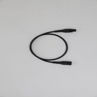 SANlight Power Extension Cable 1m -jatkojohto, musta, esittelee kaapelin ja sen molemmissa päissä olevat Sanlight-yhteensopivat virtaliittimet.