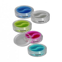 Musta Black Leaf silikonirasia 2x1,5ml konsentraattien, vahojen ja öljyjen säilytykseen, valkoinen 'Black Leaf' -logo kannessa