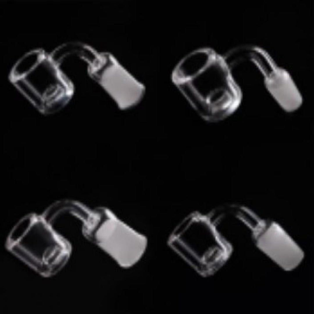 Korkealaatuinen 14,4mm female kvartsibanger, jossa läpinäkyvä kvartsimateriaali ja vankka rakenne puhtaaseen dabbingiin.