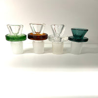 Pesäkuppi Kauluri 18,8mm valkoinen kestävästä muovista valmistettu pesäastia, jossa on kiinnitysklipsi ja suojaava reunus pienille häkkilinnuille.