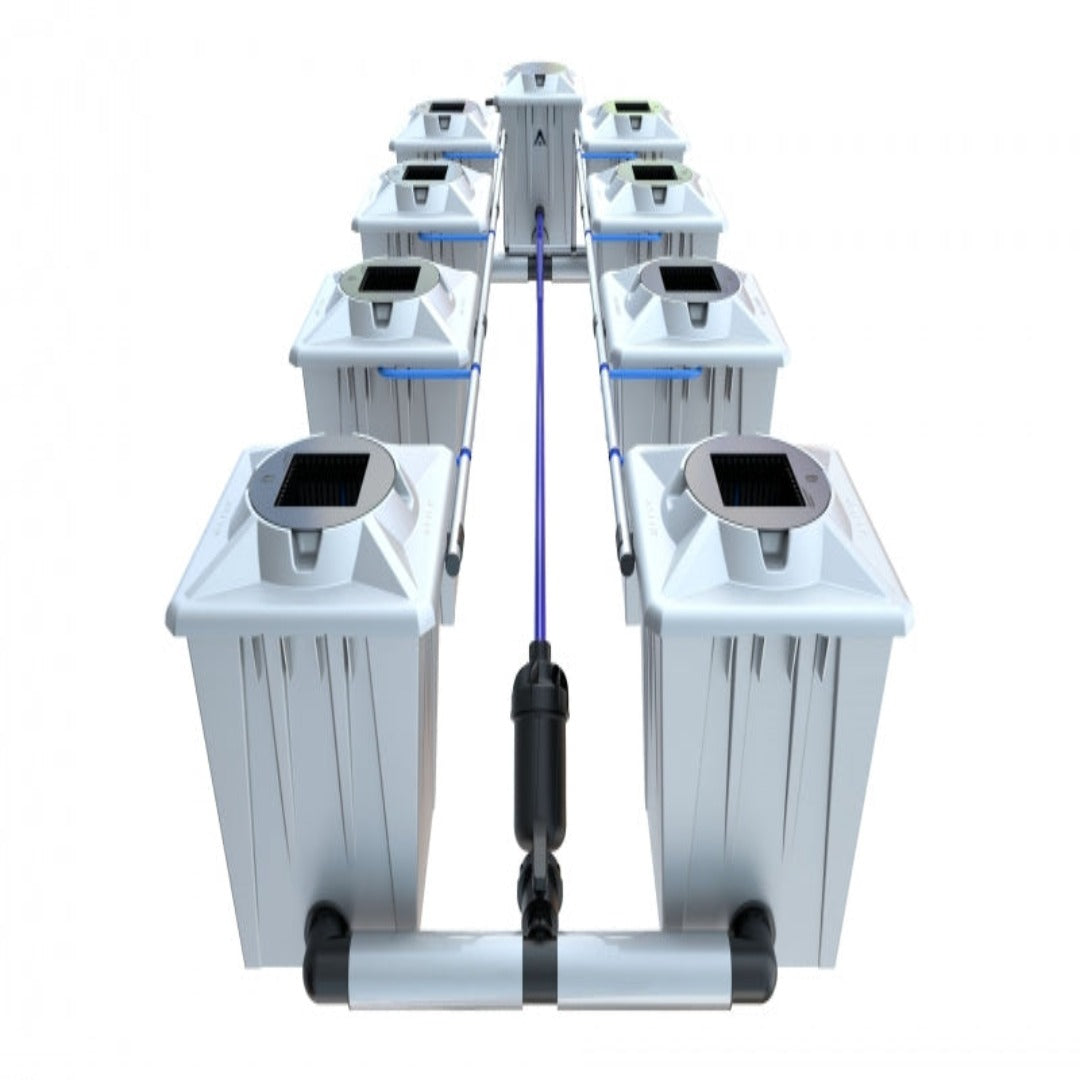 Kuva Alien Hydroponics Silver RDWC -vesikasvatusjärjestelmästä 20 litran ruukuilla, esitellen modulaarista rakennetta, pumppuja ja kirkkaita liitososia.