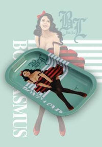 Musta metallinen BL Bongasmus Rolling Tray S -rullausalusta, jossa on vihreä sarjakuvamainen bongihahmo logoineen.