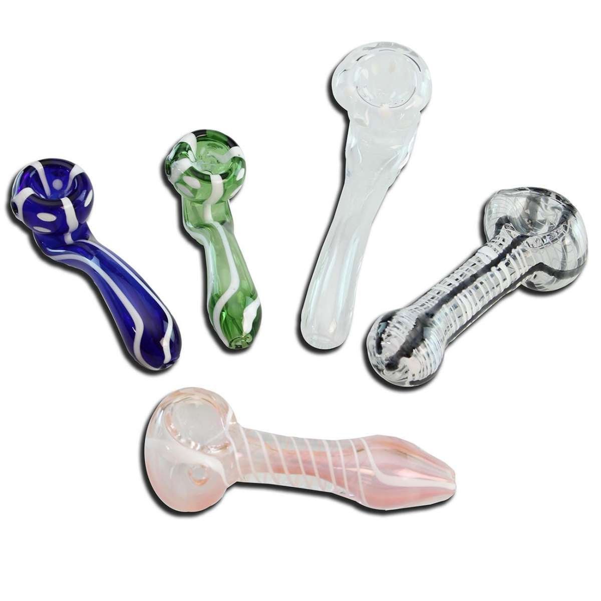 Kuva valikoimasta 80-110mm lasipiippuja, jotka esittelevät eri borosilikaattilasi designeja ja värejä