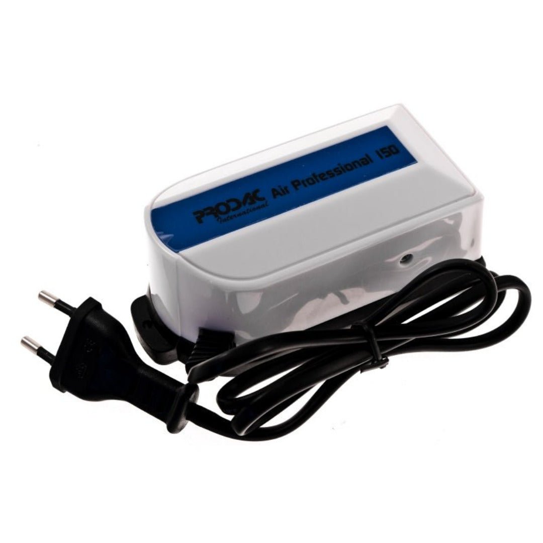 Kompakti ja hiljainen musta ilmapumppu 150L/h, soveltuu vesiviljelyyn ja akvaarioihin.