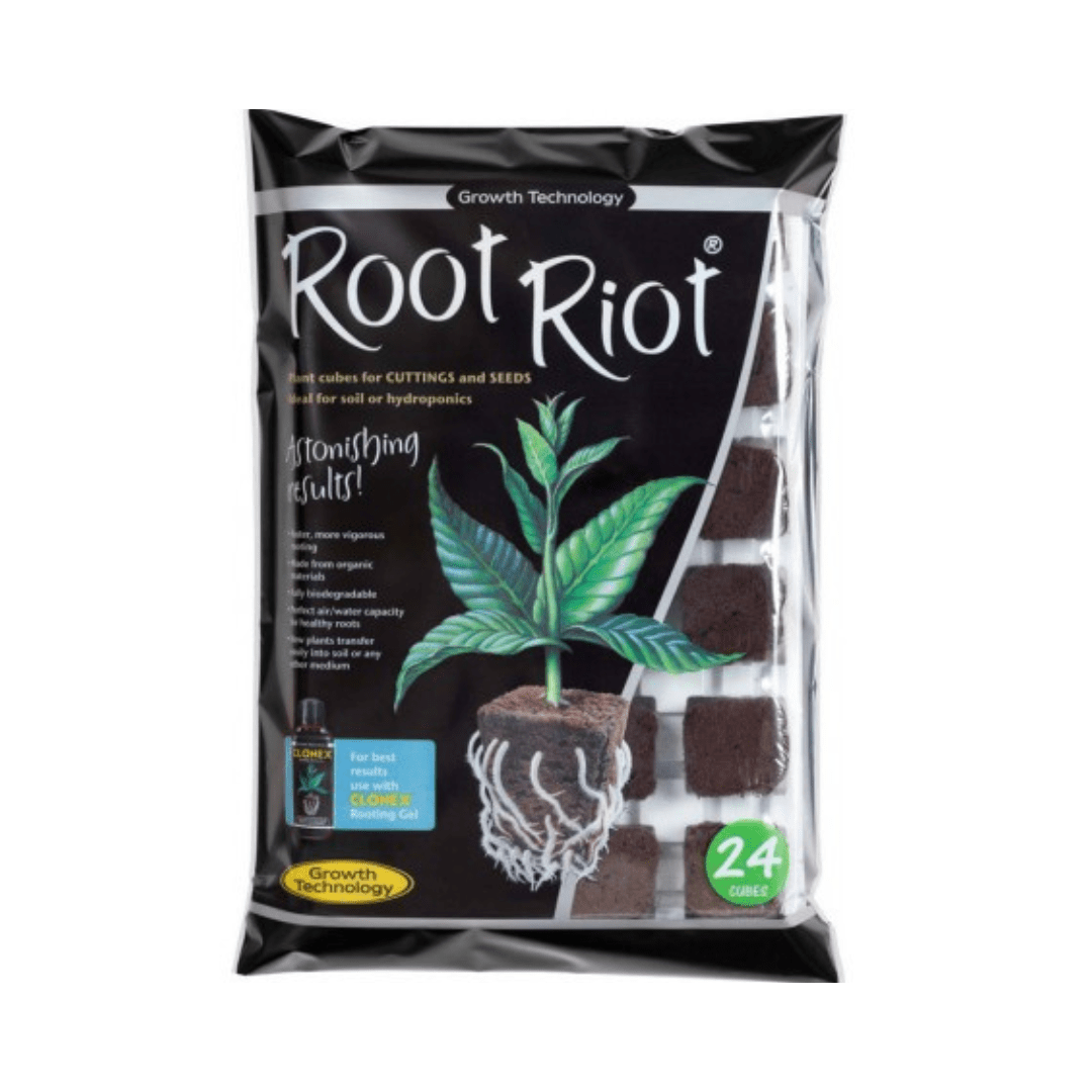 Kuva Root Riot 24kpl idätyskuutioista kosteassa kasvatusalustassa, valmiina siementen ja pistoksen istutukseen.